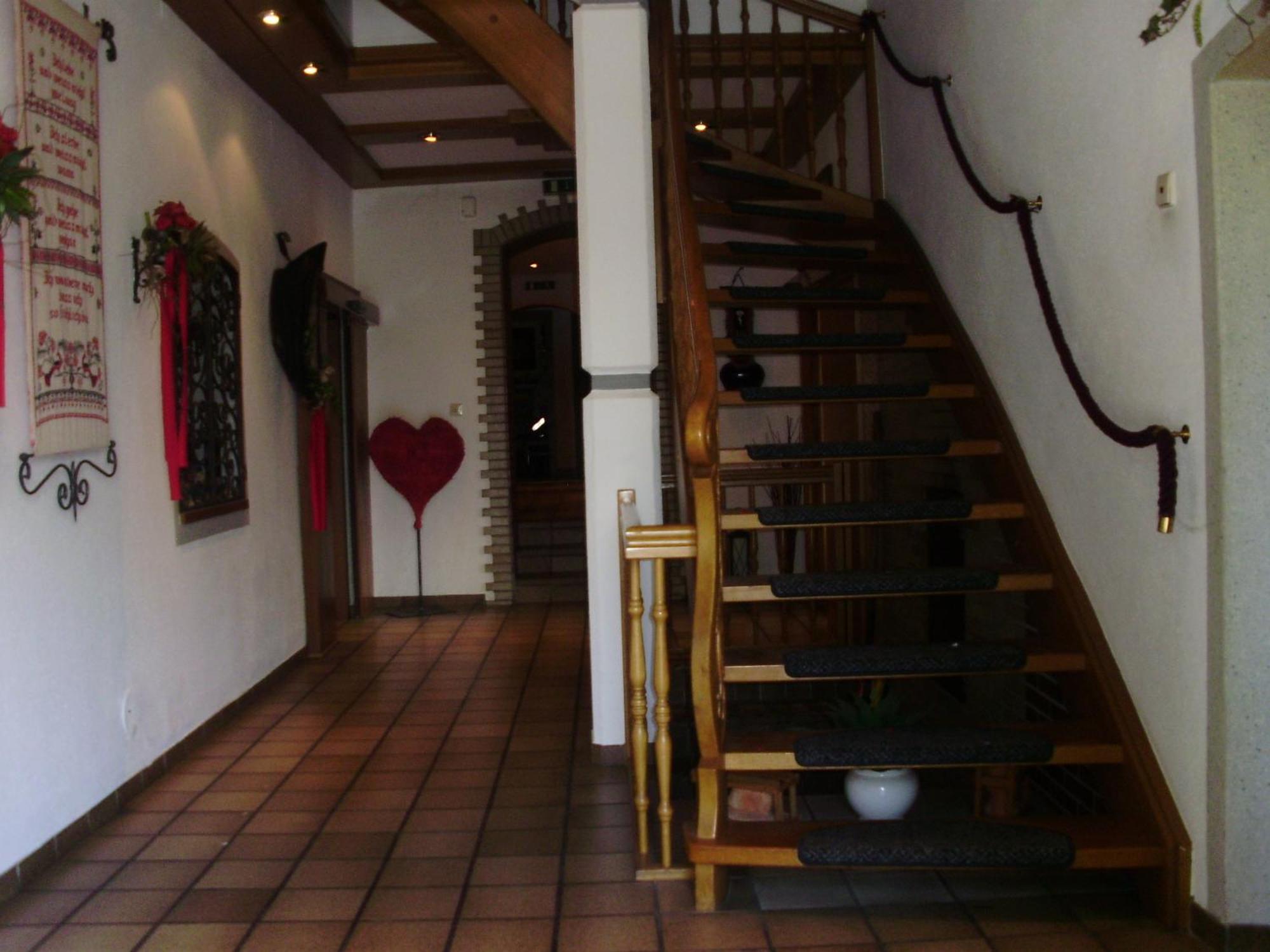 Hotel-Gasthof Strasswirt Tropolach Exterior photo